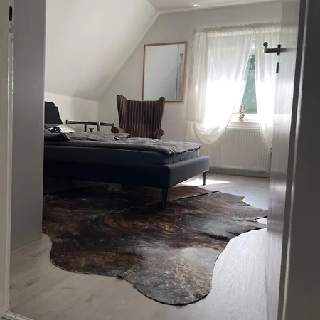 Little Something * טקלנבורג